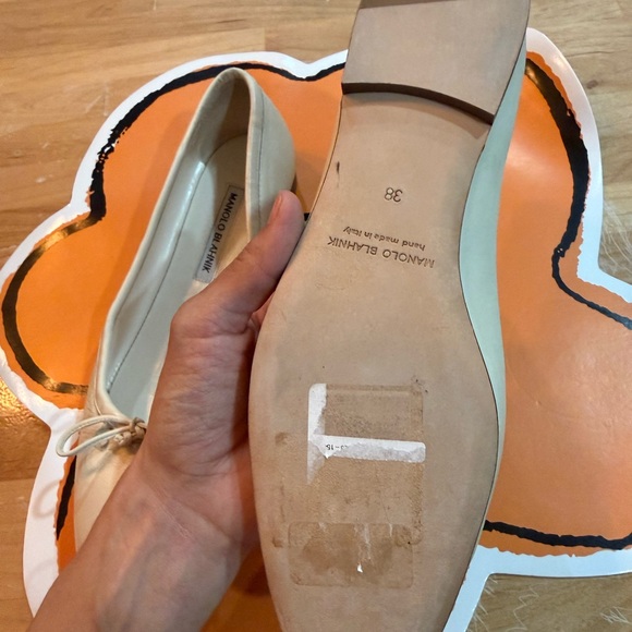 Manolo Blahnik Cream Leather Ballet Flats with Bow Accent - Picture 13 of 13